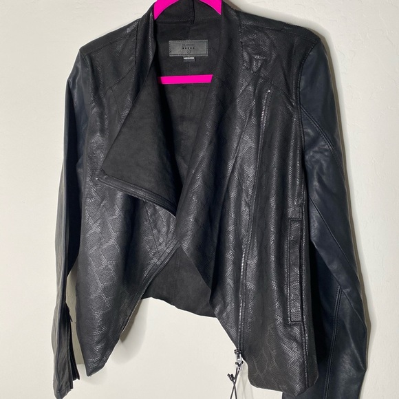 Blanknyc faux leather drape jacket venom NWT - Picture 11 of 11